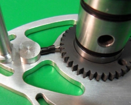 Here you see the clicker system with the gearwheel. Here you see the clicker system with the gearwheel.