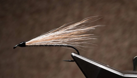 Tan Bucktail Streamer Tan Bucktail Streamer
