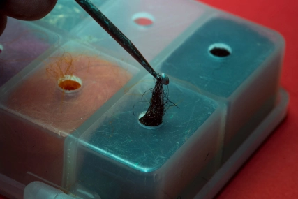 Crocheting needle for dubbing Crocheting needle for dubbing