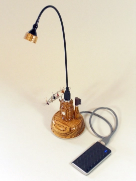 The desk lamp with the power bank The desk lamp with the power bank