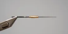 Tube needle and bottle tube