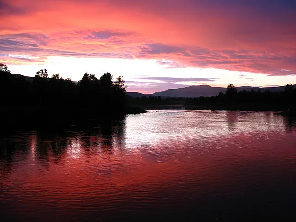 User submitted picture: Sweet night ! by www.guid...