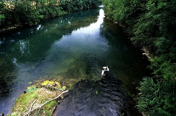 User submitted picture: Flyfishing on the Seine r...